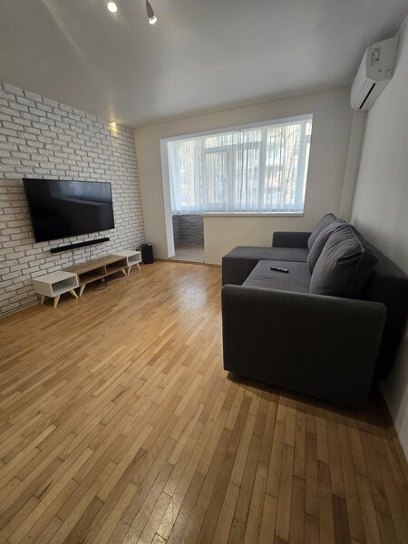 Berceni, Emil Racovita